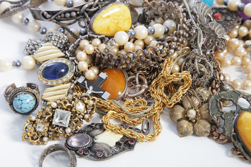 Organize and Refresh Your Space with Clutter Removal and Hoarder Clean Up Teams